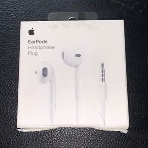 Apple OEM EarPods A1472 3.5mm w/ Remote In Ear Canal Headset Headphones